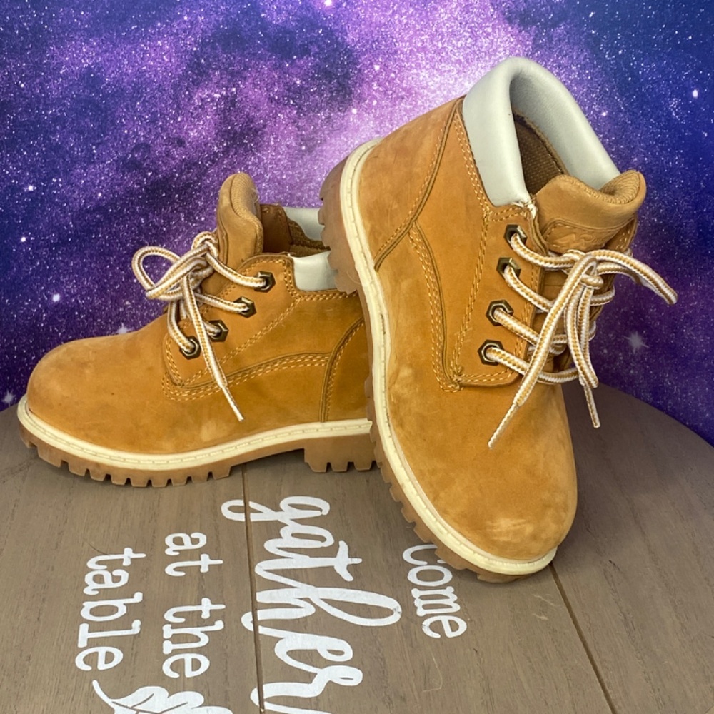 Mountain Gear Kids Outdoor Brown Boots Boys /Girls Unisex Faux Suede SIZE-10